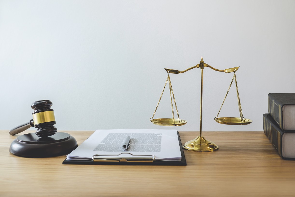 觸犯背信罪會怎麼樣？被告妨礙家庭罪如何解決？